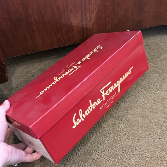 Crocodile Ferragamo low heels - Picture 10 of 15